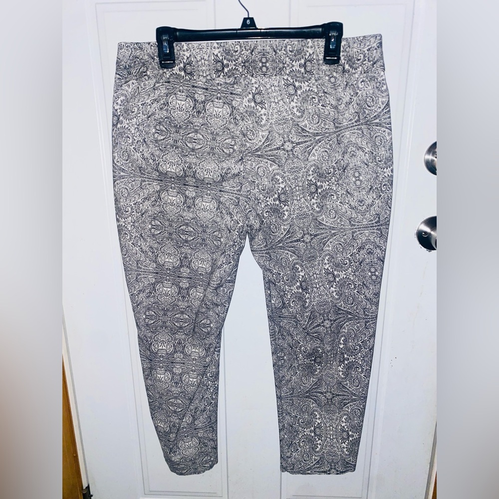 Premise Gray Patterned Ankle Pants - image 7